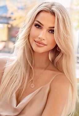 Oleksandra, 32 y.o. from Odesa, Ukraine
