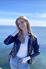 Ukrainian mail order bride Kateryna from Vinnytsia with light brown hair and green eye color - image 6