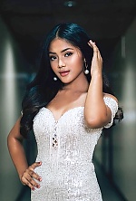 Ukrainian mail order bride Wilshe from Puerto Princesa City with auburn hair and brown eye color - image 6