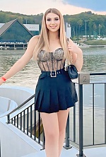 Ukrainian mail order bride Maryna from Chernivtsi with light brown hair and brown eye color - image 3