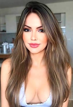 Lais, 43 y.o. from Brasília, Brazil