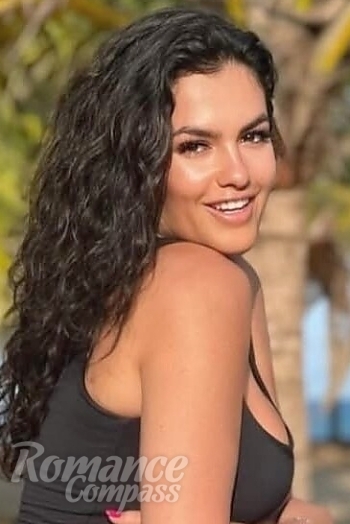 Ukrainian mail order bride Katerina from Sofia with brunette hair and brown eye color - image 1