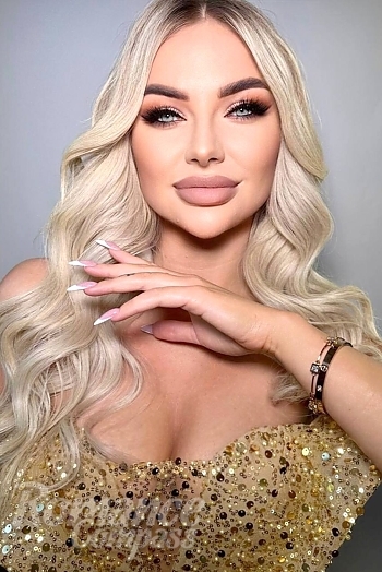 Ukrainian mail order bride Ekaterina from Berlin with blonde hair and blue eye color - image 1