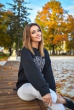 Ukrainian mail order bride Viktoria from Amsterdam with blonde hair and blue eye color - image 3