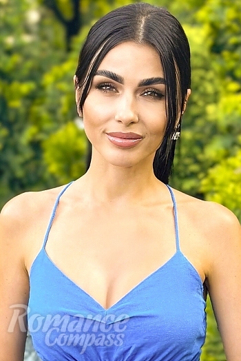 Ukrainian mail order bride Marina from Kyiv with black hair and brown eye color - image 1