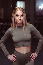 Ukrainian mail order bride Maryna from Kyiv with blonde hair and brown eye color - image 4