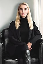 Ukrainian mail order bride Natalia from Kyiv with blonde hair and green eye color - image 8