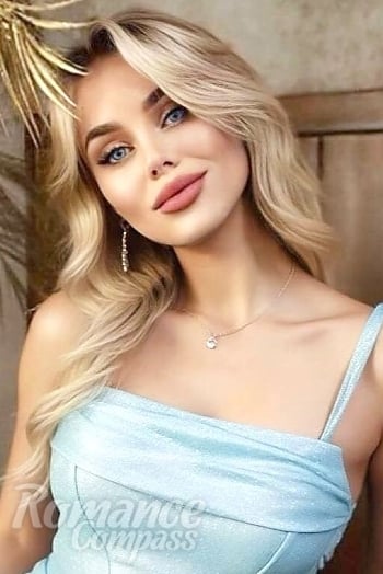 Ukrainian mail order bride Elena from Berlin with blonde hair and blue eye color - image 1