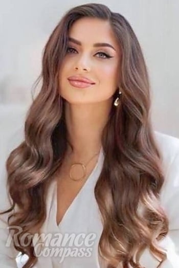 Ukrainian mail order bride Yana from Kyiv with light brown hair and brown eye color - image 1