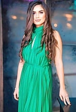 Ukrainian mail order bride Yana from Kyiv with light brown hair and brown eye color - image 2