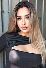 Ukrainian mail order bride Anna from Kyiv with blonde hair and green eye color - image 4