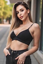 Ukrainian mail order bride Anna from Kyiv with blonde hair and green eye color - image 2