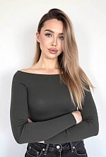 Ukrainian mail order bride Anna from Kyiv with blonde hair and green eye color - image 9
