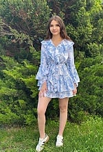 Ukrainian mail order bride Alina from Cherkasy with light brown hair and brown eye color - image 12