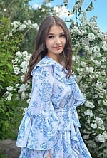 Ukrainian mail order bride Alina from Cherkasy with light brown hair and brown eye color - image 9