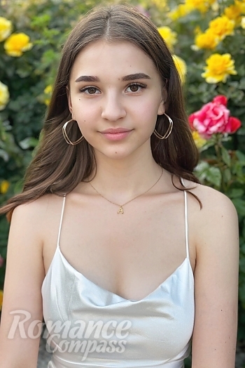 Ukrainian mail order bride Alina from Cherkasy with light brown hair and brown eye color - image 1