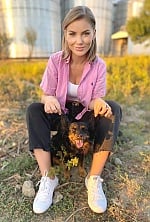 Ukrainian mail order bride Irina from Lutsk with light brown hair and blue eye color - image 4