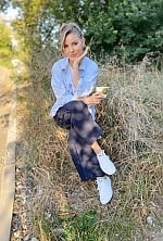 Ukrainian mail order bride Irina from Lutsk with light brown hair and blue eye color - image 2