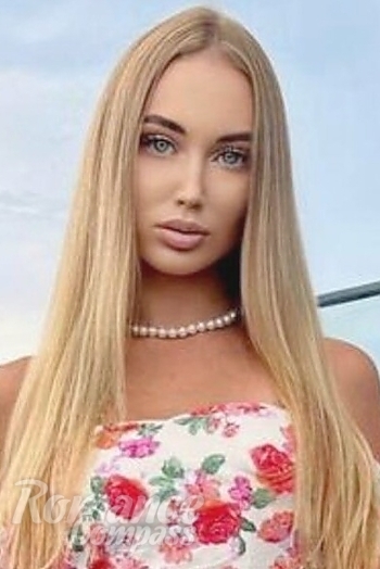 Ukrainian mail order bride Yelyzaveta from Odesa with blonde hair and blue eye color - image 1