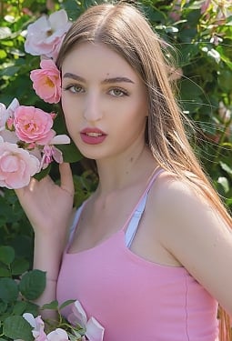 Darina, 21 y.o. from Zaporizhzhya, Ukraine