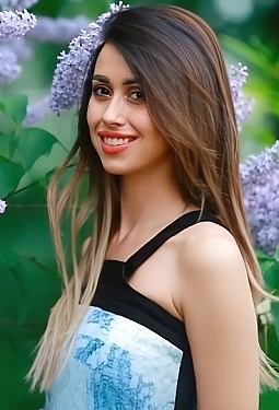 Elina, 38 y.o. from Yerevan, Armenia