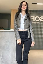 Ukrainian mail order bride Elina from Yerevan with brunette hair and hazel eye color - image 5