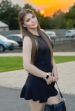 Ukrainian mail order bride Mariana from Kryvyi Rih with light brown hair and green eye color - image 10