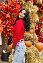 Ukrainian mail order bride Diana from Ivano-Frankivsk with brunette hair and brown eye color - image 15