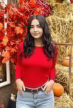 Ukrainian mail order bride Diana from Ivano-Frankivsk with brunette hair and brown eye color - image 12