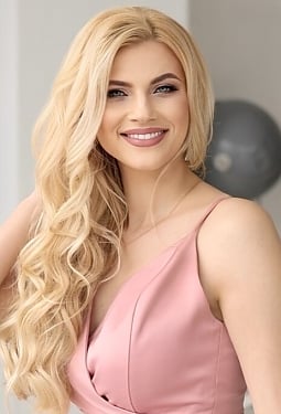 Kristina, 32 y.o. from Kharkiv, Ukraine