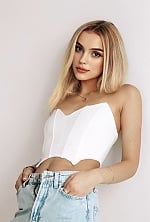 Ukrainian mail order bride Kateryna from Marseillette with blonde hair and brown eye color - image 9
