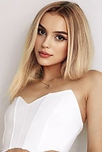 Ukrainian mail order bride Kateryna from Marseillette with blonde hair and brown eye color - image 3