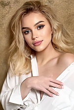 Ukrainian mail order bride Kateryna from Marseillette with blonde hair and brown eye color - image 8