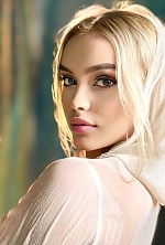Ukrainian mail order bride Kateryna from Marseillette with blonde hair and brown eye color - image 9