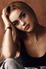 Ukrainian mail order bride Kateryna from Marseillette with blonde hair and brown eye color - image 3
