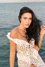 Ukrainian mail order bride Alyona from Dubai with light brown hair and brown eye color - image 3