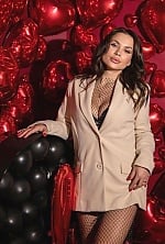 Ukrainian mail order bride Khrystyna from Paris with brunette hair and brown eye color - image 7