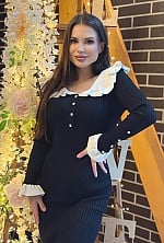 Ukrainian mail order bride Khrystyna from Paris with brunette hair and brown eye color - image 5