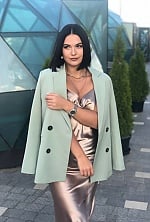 Ukrainian mail order bride Vladyslava from Augsburg with brunette hair and green eye color - image 2