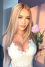 Ukrainian mail order bride Patcharaphorn from Phuket with brunette hair and brown eye color - image 10