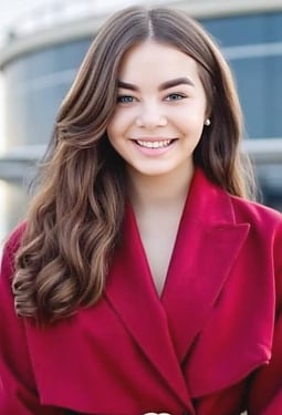 Dariia, 19 y.o. from Kyiv, Ukraine