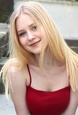 Sofiia, 21 y.o. from Ivano-Frankivsk, Ukraine