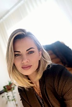 Ukrainian mail order bride Yana from Sumy with blonde hair and grey eye color - image 12