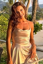 Ukrainian mail order bride Daniela from Oslo with light brown hair and brown eye color - image 2