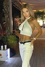 Ukrainian mail order bride Daniela from Oslo with light brown hair and brown eye color - image 4