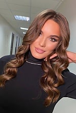 Ukrainian mail order bride Daniela from Oslo with light brown hair and brown eye color - image 3
