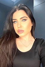 Ukrainian mail order bride Elena from Madrid with black hair and blue eye color - image 5