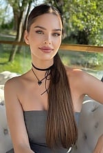Ukrainian mail order bride Olha from Kyiv with light brown hair and green eye color - image 2