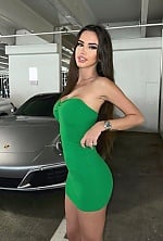 Ukrainian mail order bride Lieila from Las Vegas with brunette hair and green eye color - image 7