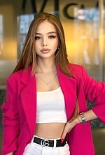 Ukrainian mail order bride Anastasiia from Kyiv with light brown hair and green eye color - image 2
